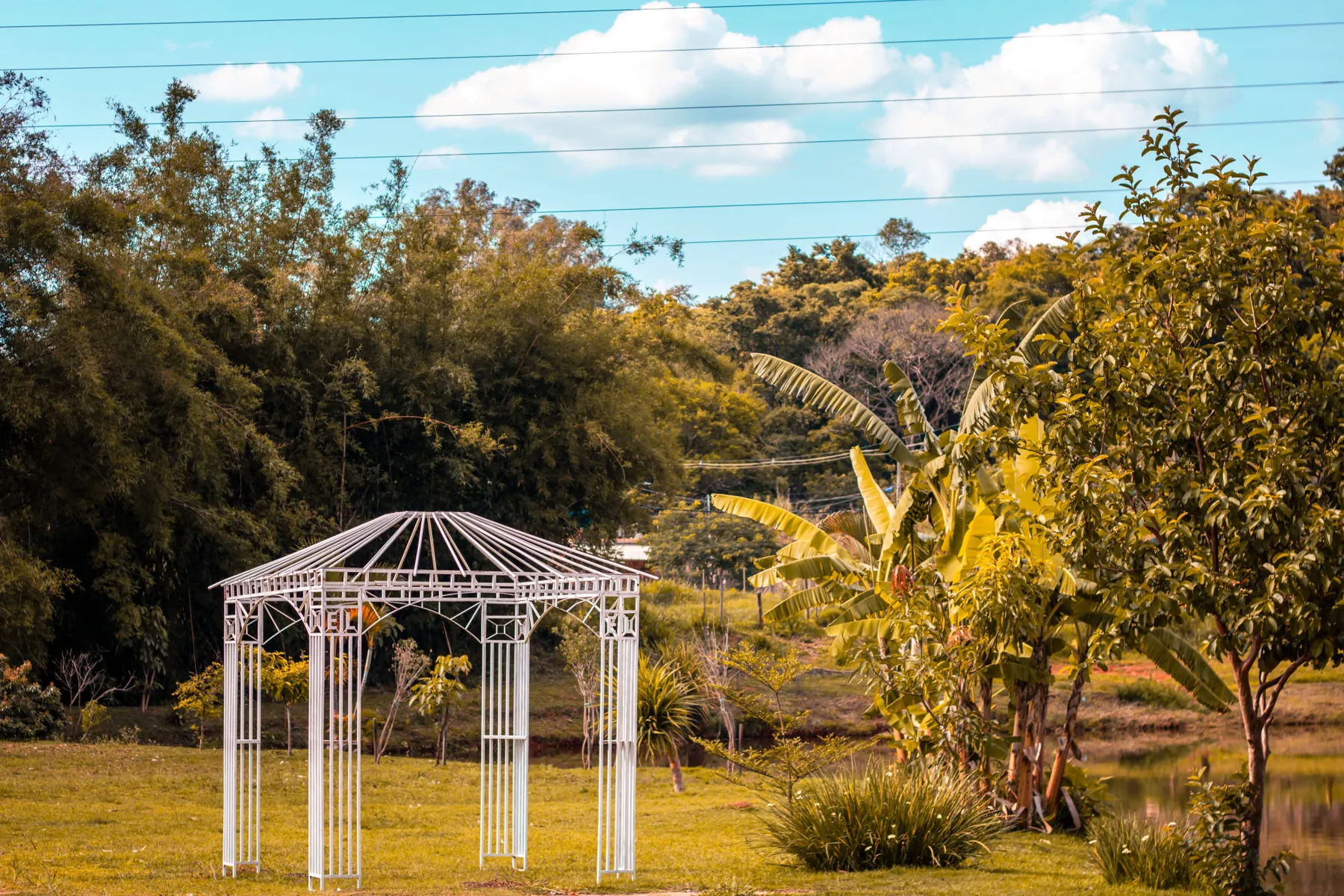 Gazebo nos jardins da Estância